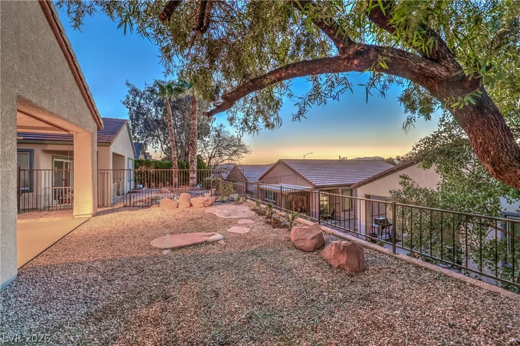 2528 Chasma, Henderson, NV 89044