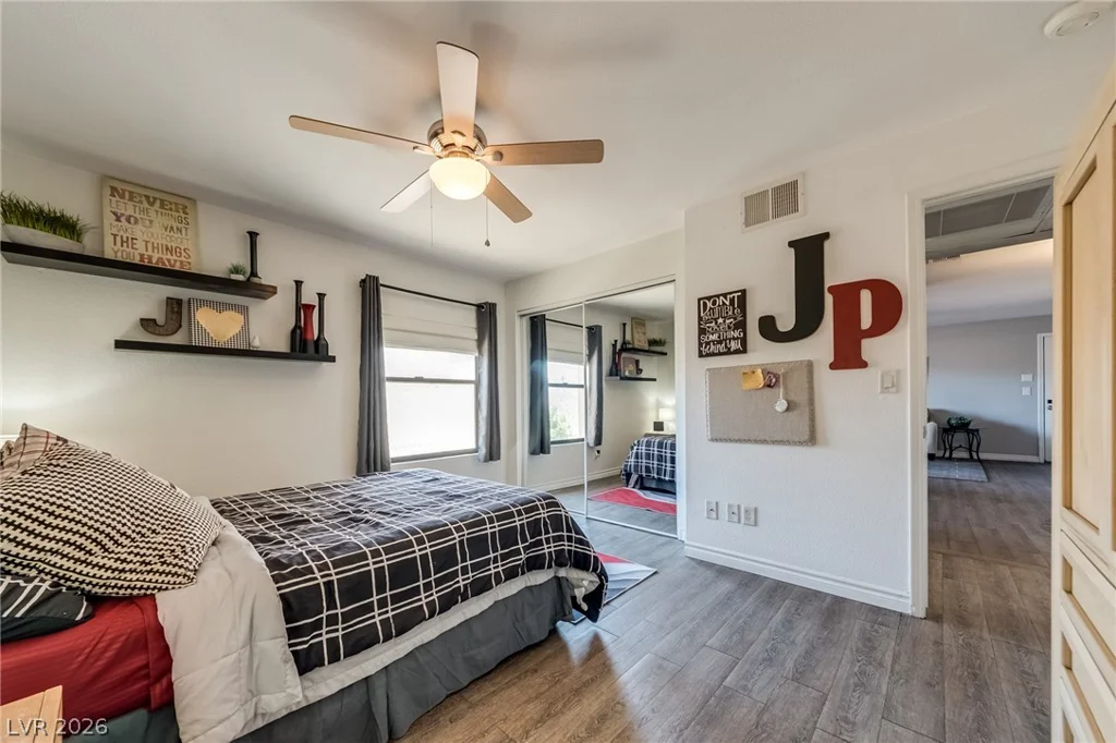 2451 Rainbow, Las Vegas, NV 89108