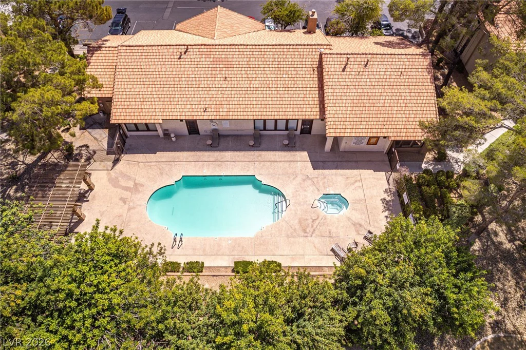 2451 Rainbow, Las Vegas, NV 89108