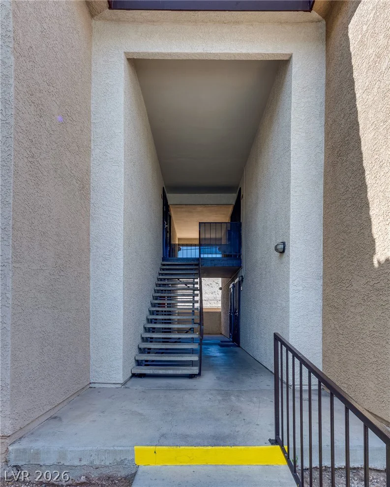 2451 Rainbow, Las Vegas, NV 89108