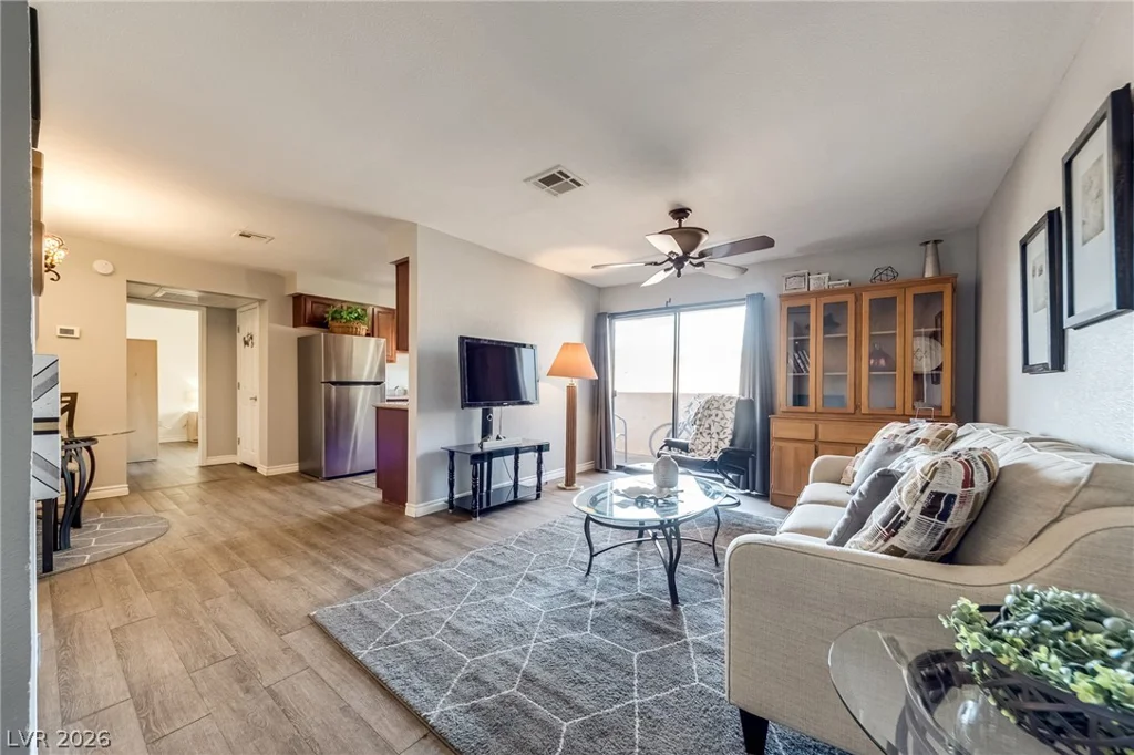 2451 Rainbow, Las Vegas, NV 89108