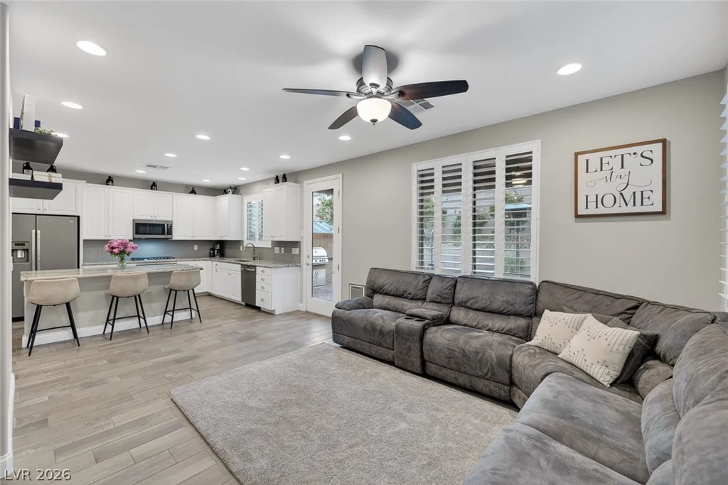 8623 Reynolds Spring, Las Vegas, NV 89178