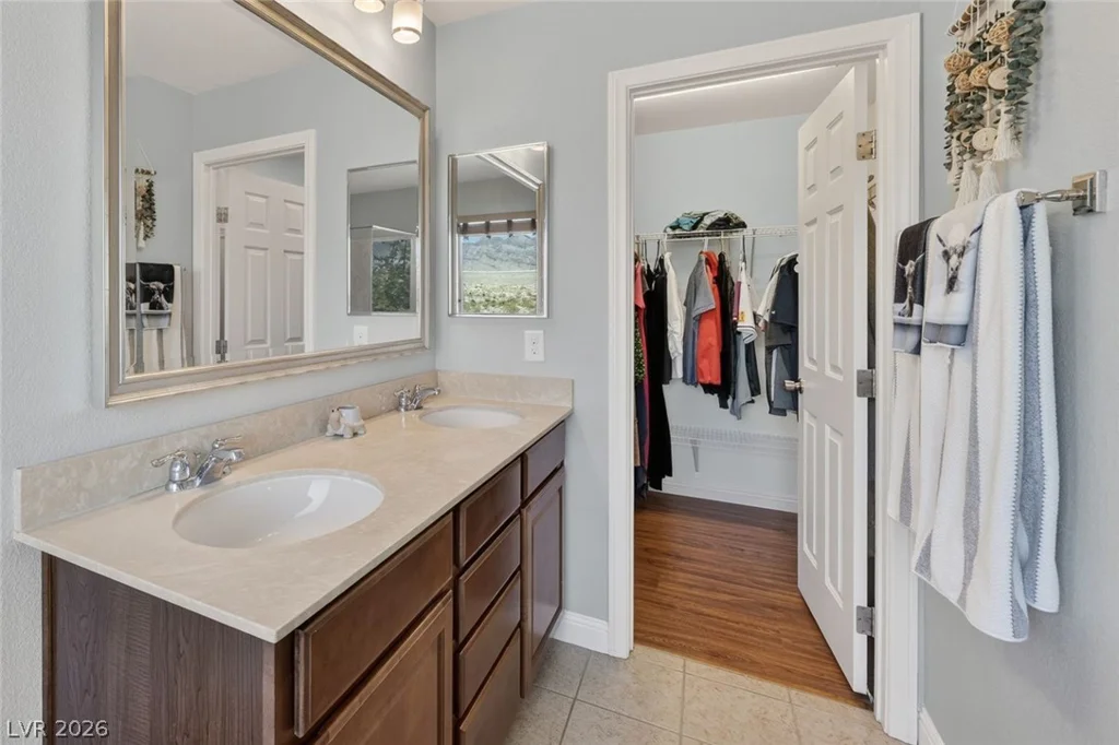 7887 Shoreline Ridge, Las Vegas, NV 89166