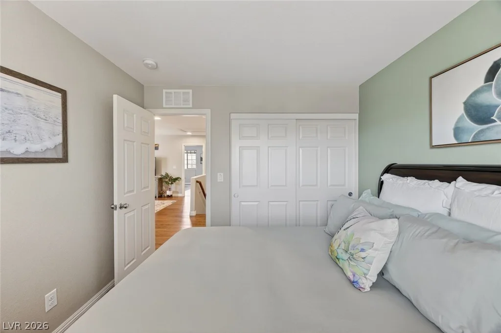 7887 Shoreline Ridge, Las Vegas, NV 89166