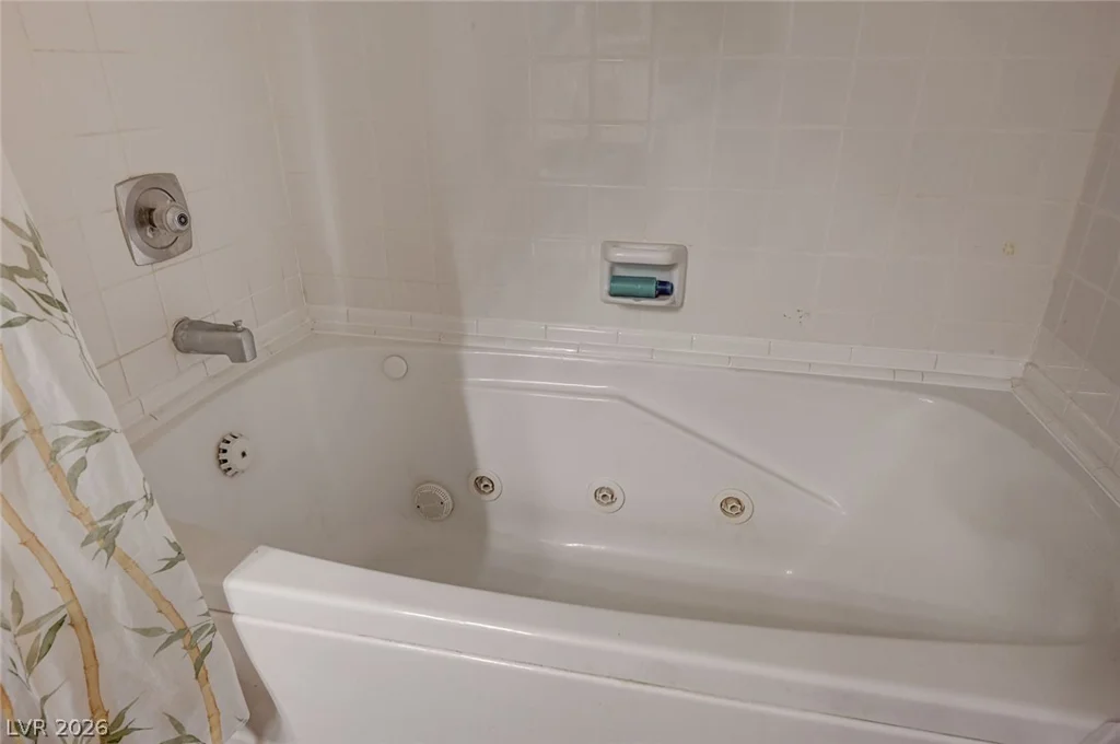 1436 Calmview, Las Vegas, NV 89110