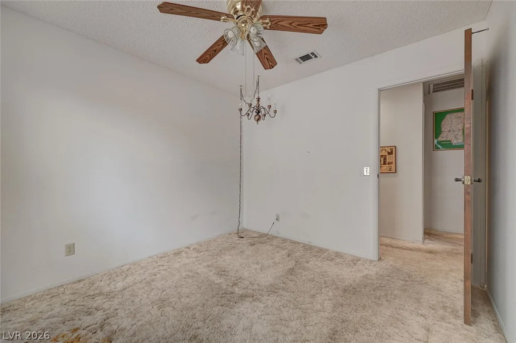 1436 Calmview, Las Vegas, NV 89110