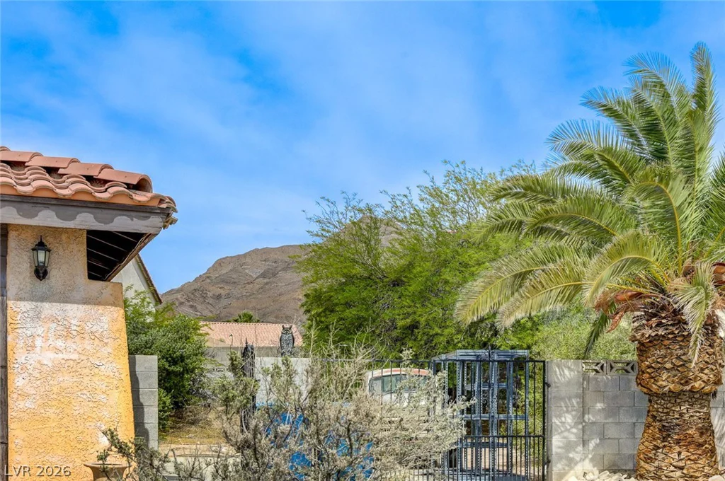 1436 Calmview, Las Vegas, NV 89110