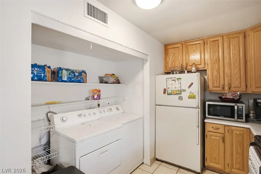 513 Starfire, Las Vegas, NV 89107
