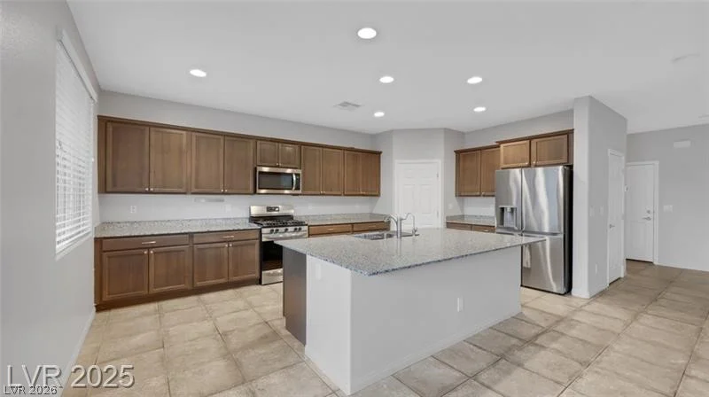 5905 Middle Rock, North Las Vegas, NV 89081