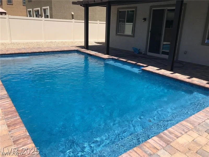 5905 Middle Rock, North Las Vegas, NV 89081