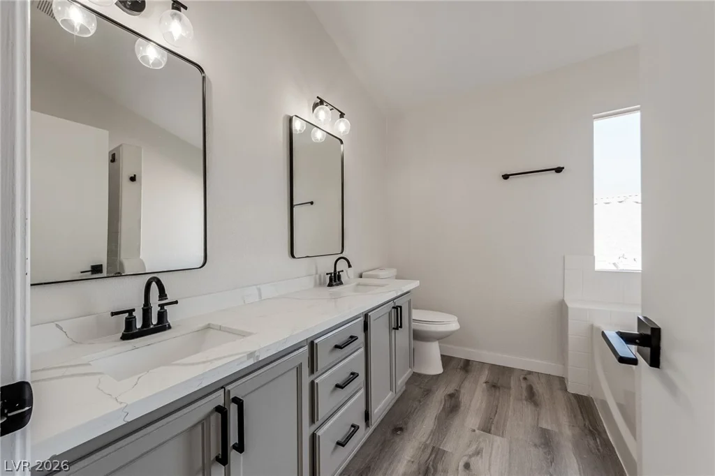 7946 Kentshire, Las Vegas, NV 89117