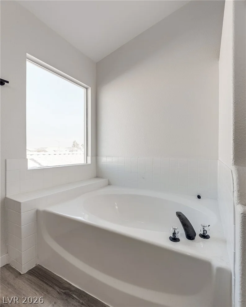 7946 Kentshire, Las Vegas, NV 89117