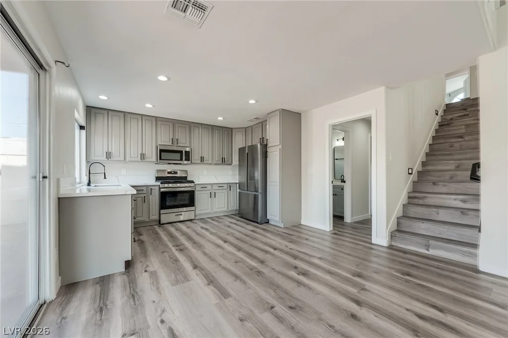 7946 Kentshire, Las Vegas, NV 89117