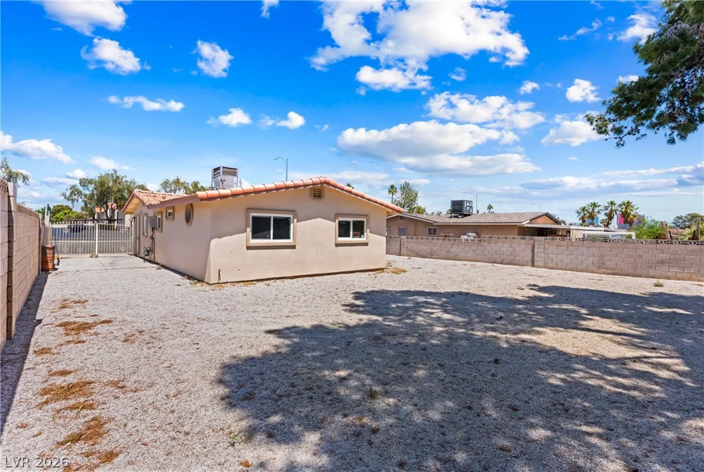 4545 Desert Inn, Las Vegas, NV 89102