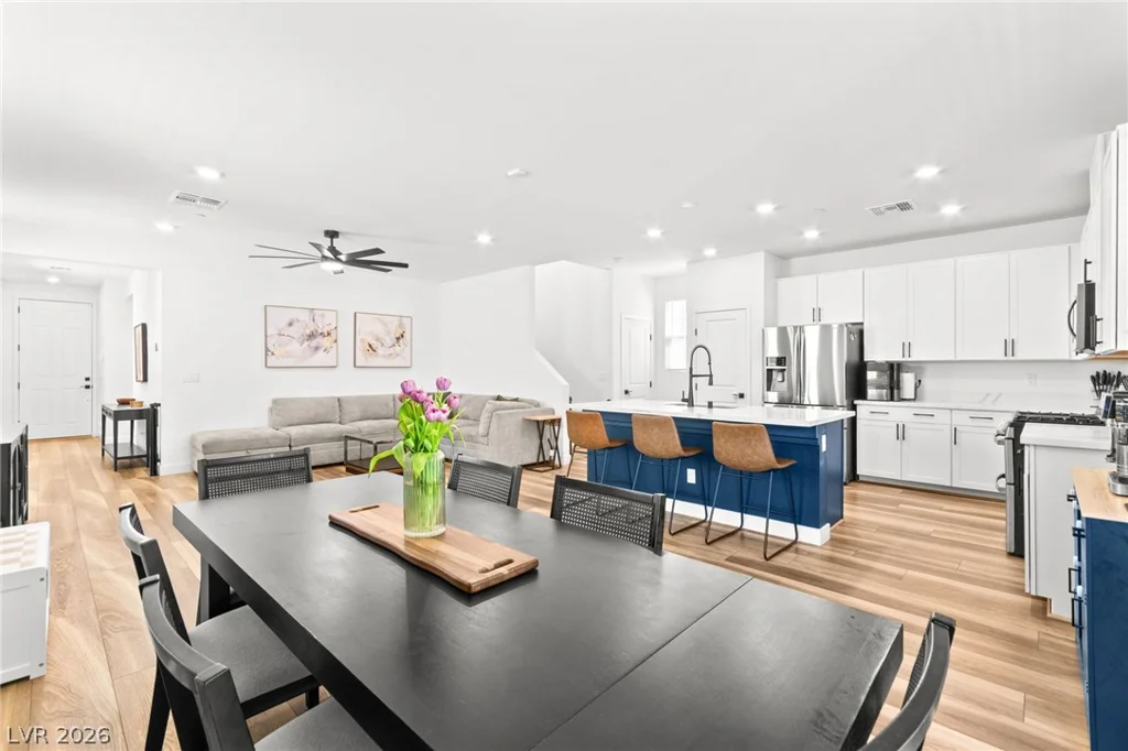 5403 Robinera, Las Vegas, NV 89166