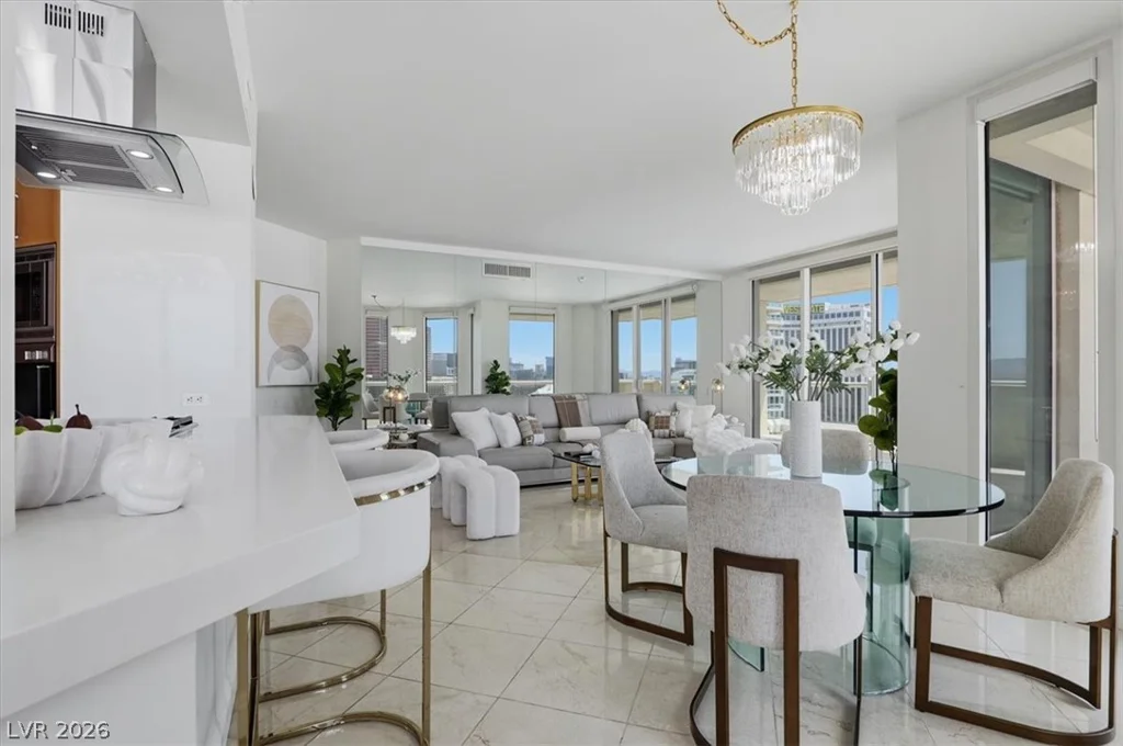 2877 Paradise, Las Vegas, NV 89109
