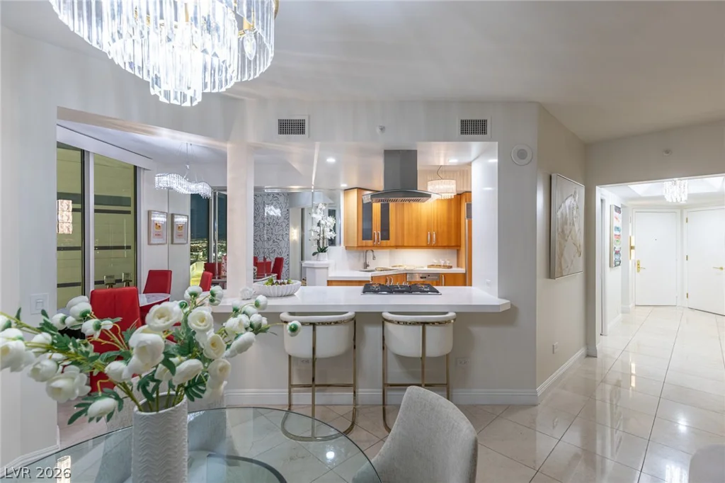 2877 Paradise, Las Vegas, NV 89109