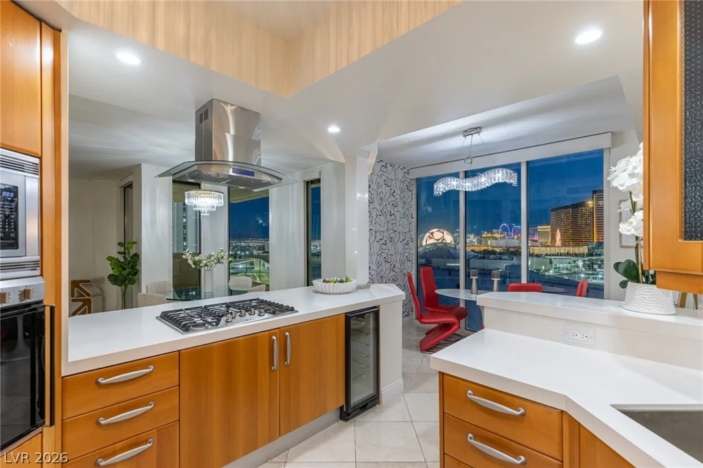 2877 Paradise, Las Vegas, NV 89109