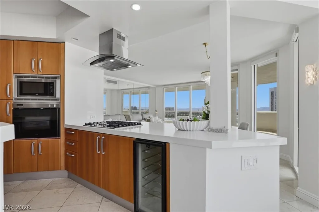 2877 Paradise, Las Vegas, NV 89109