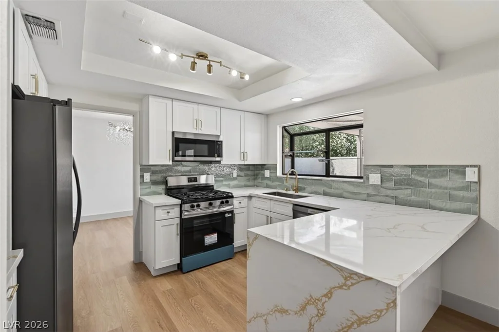 1864 Muchacha, Henderson, NV 89014