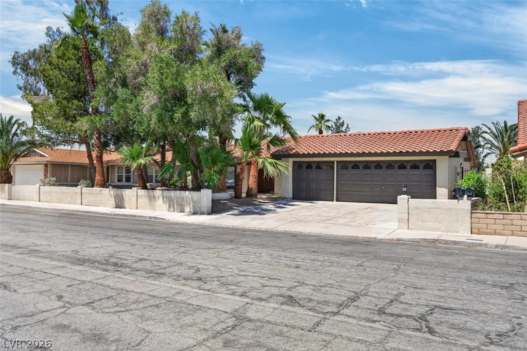 1864 Muchacha, Henderson, NV 89014