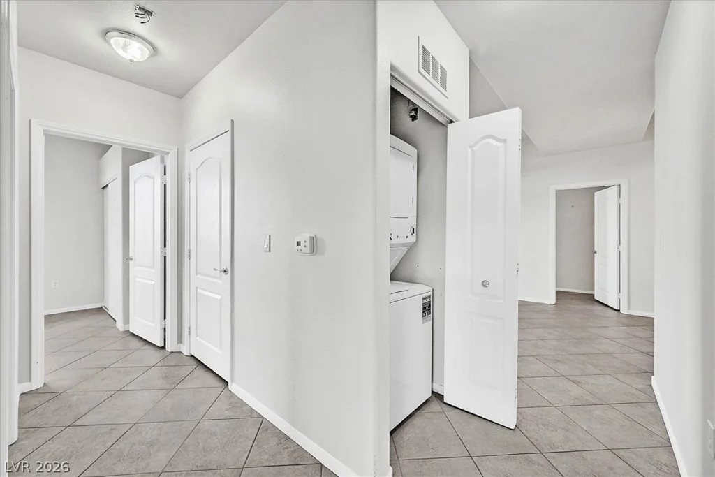700 Carnegie, Henderson, NV 89052