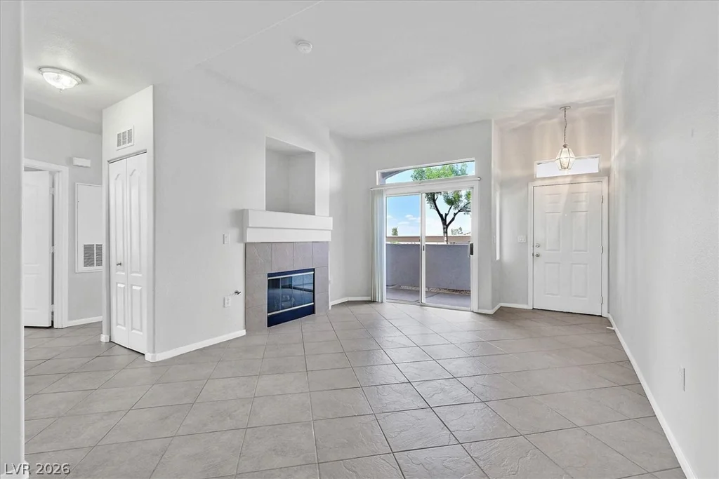 700 Carnegie, Henderson, NV 89052