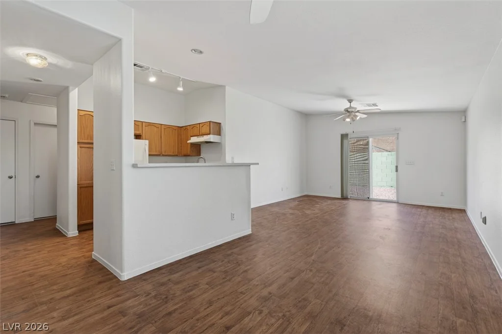 5148 Mineral Lake, Las Vegas, NV 89122