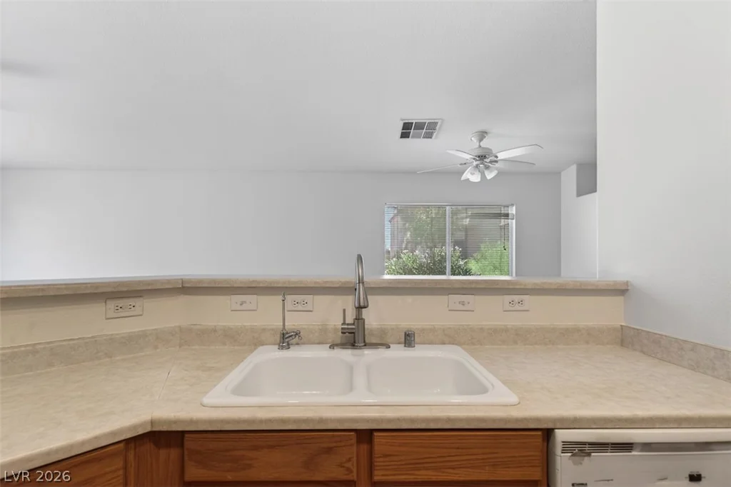 5148 Mineral Lake, Las Vegas, NV 89122