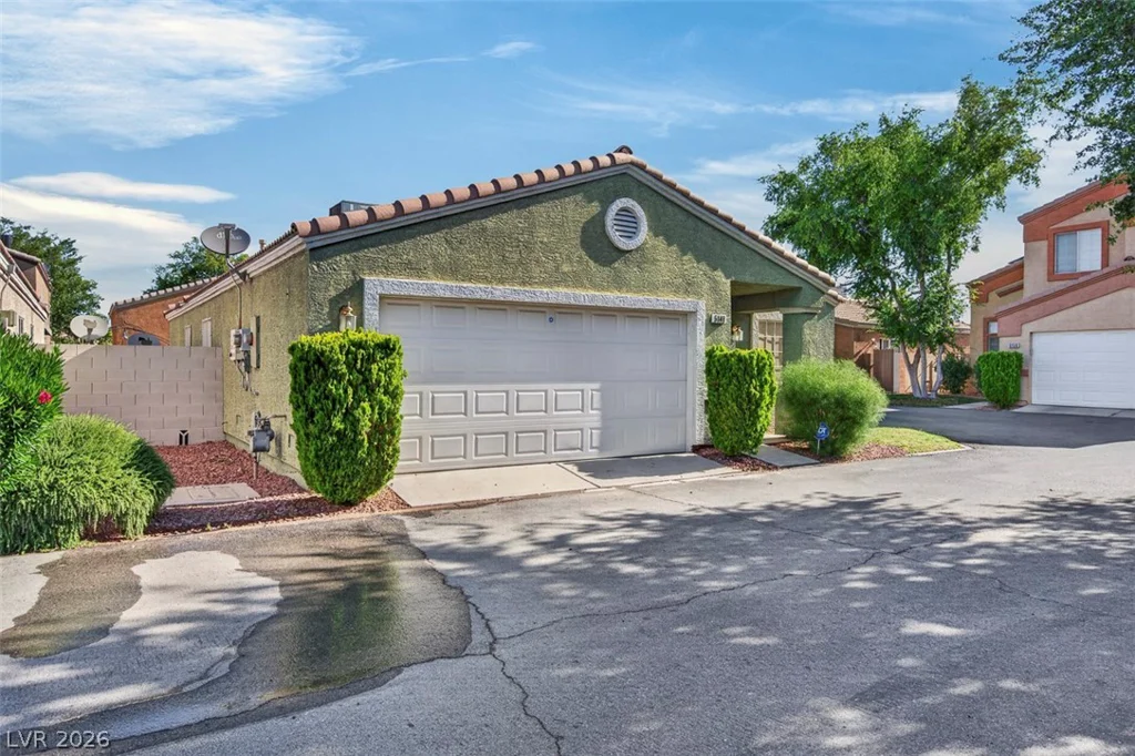 5148 Mineral Lake, Las Vegas, NV 89122