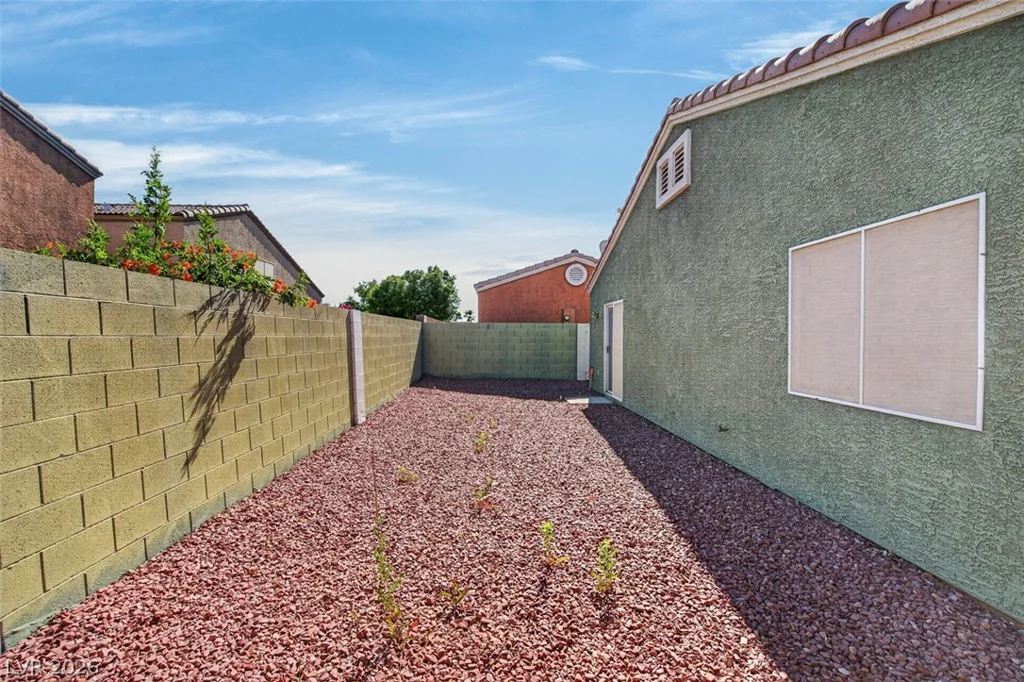 5148 Mineral Lake, Las Vegas, NV 89122