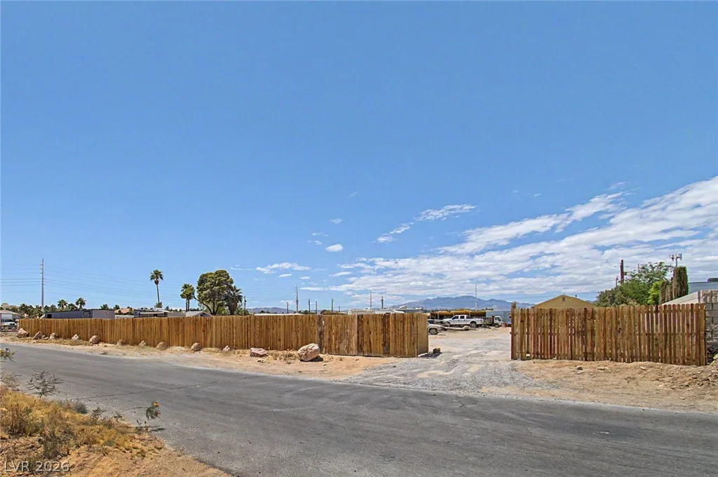 8811 Haven, Las Vegas, NV 89123