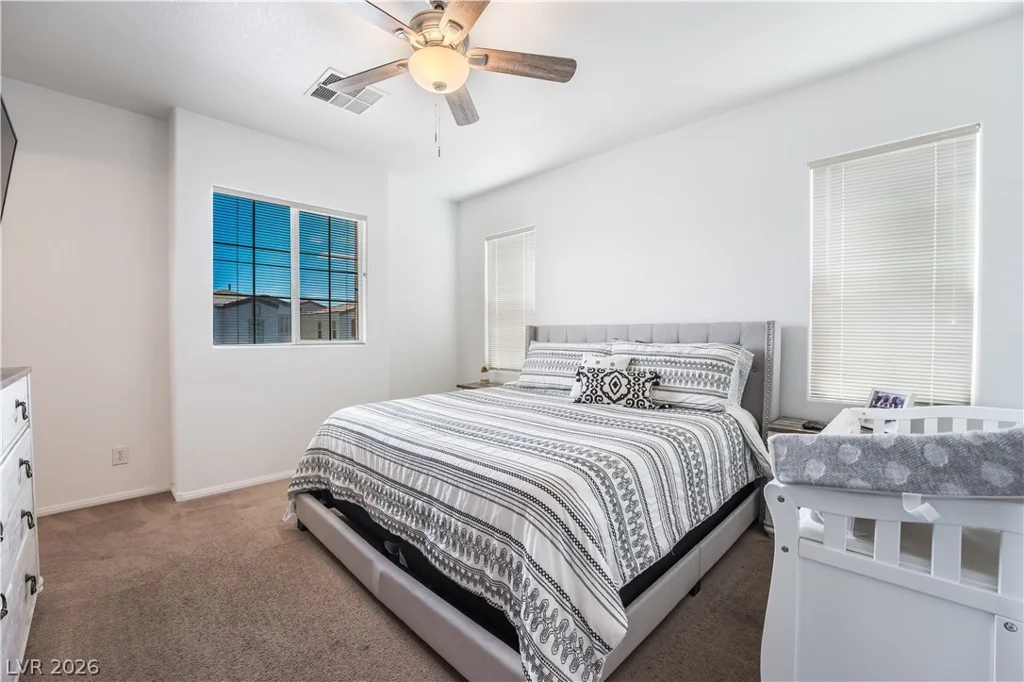 1228 Oak Village, Las Vegas, NV 89183