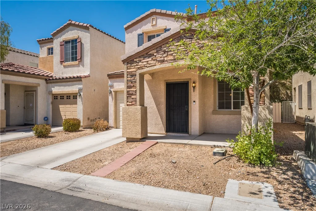 1228 Oak Village, Las Vegas, NV 89183