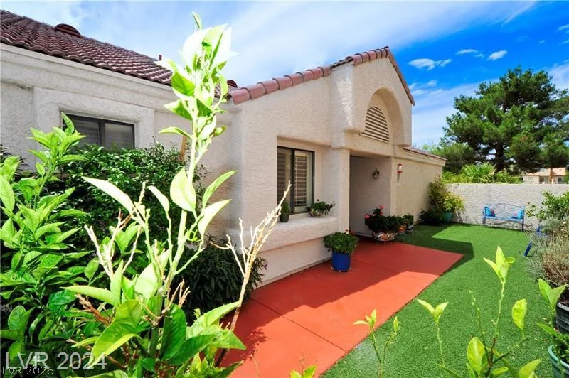 7268 Drifting River, Las Vegas, NV 89149