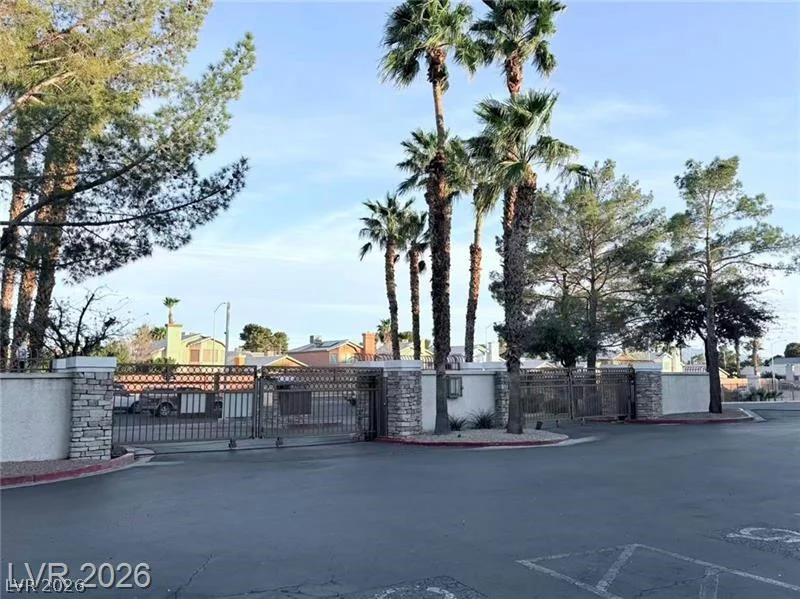 1405 Nellis, Las Vegas, NV 89104