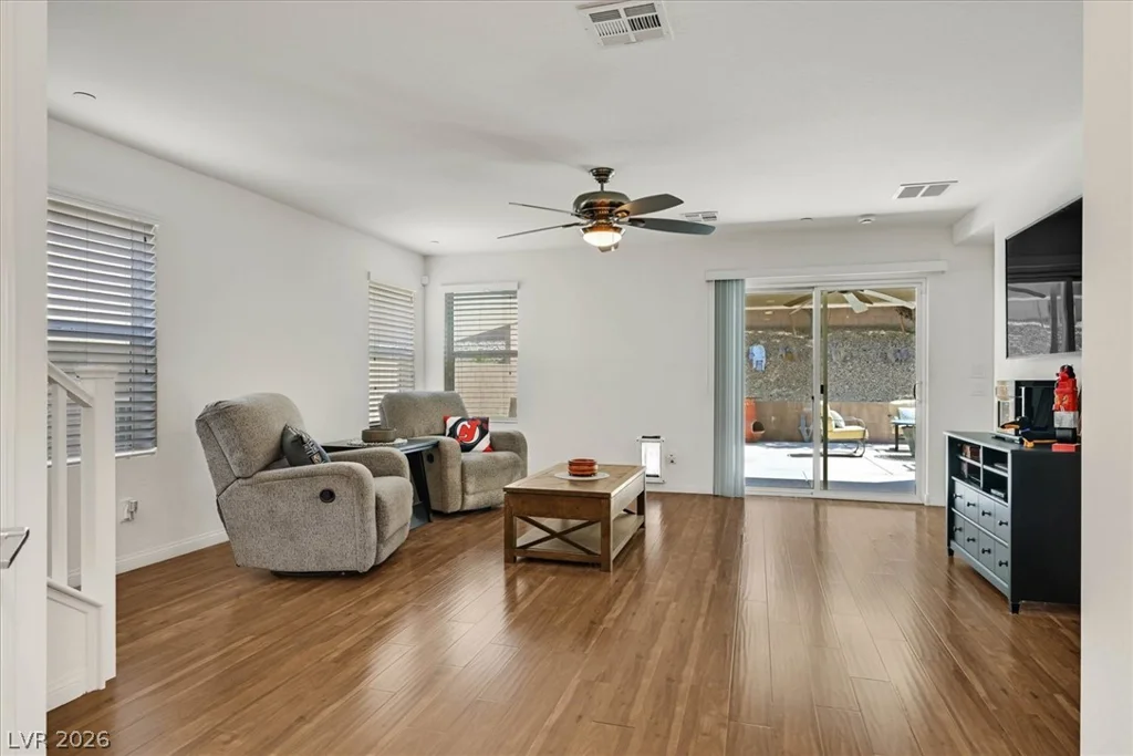 917 Carson Bluff, Henderson, NV 89012