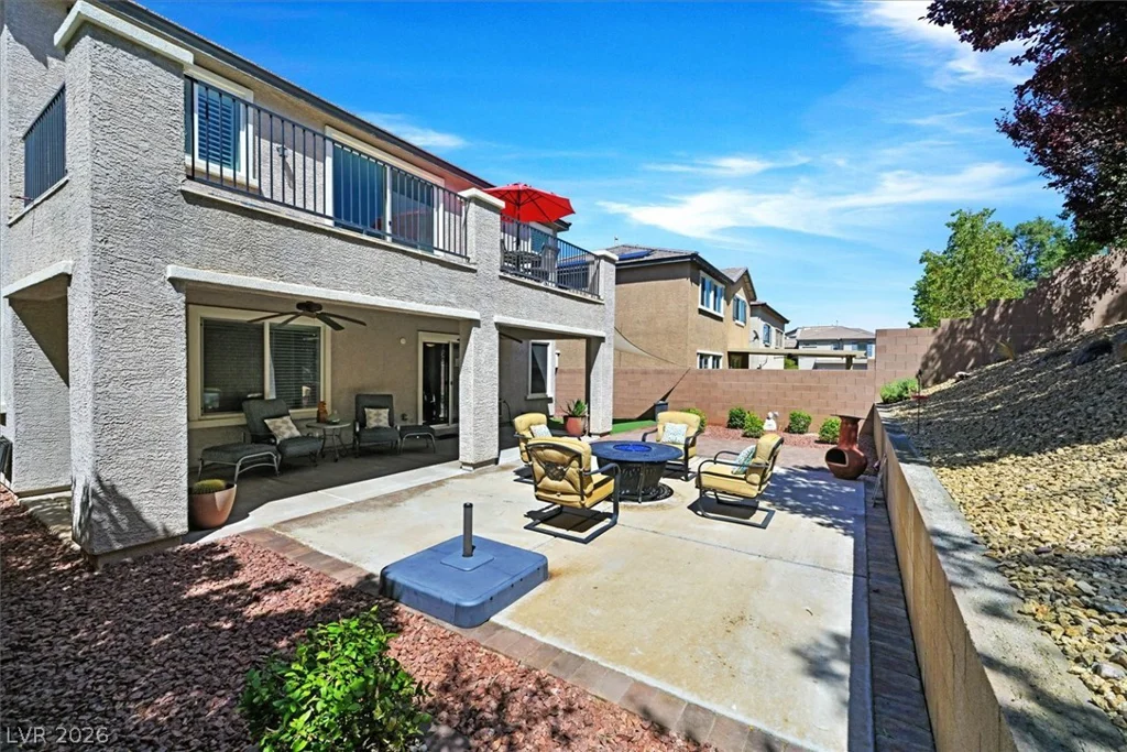 917 Carson Bluff, Henderson, NV 89012