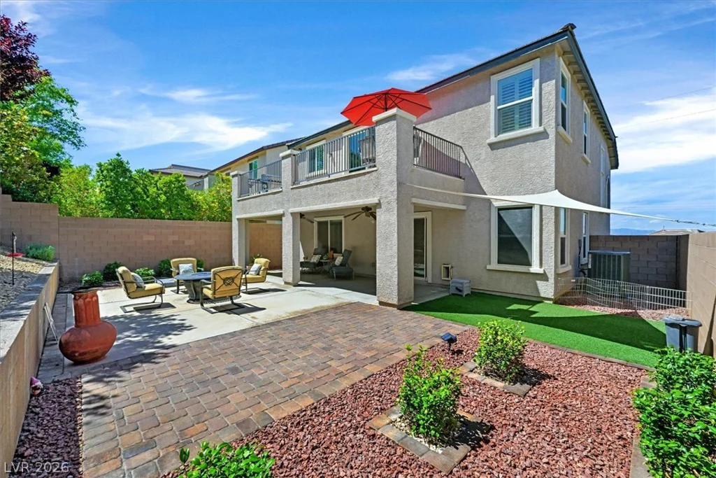 917 Carson Bluff, Henderson, NV 89012
