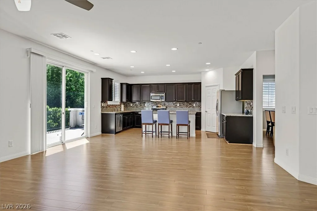 917 Carson Bluff, Henderson, NV 89012
