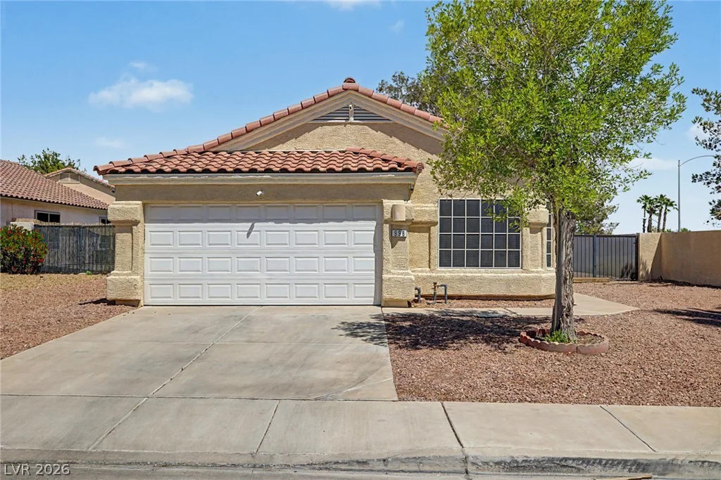 998 Trackers Glen, Henderson, NV 89015