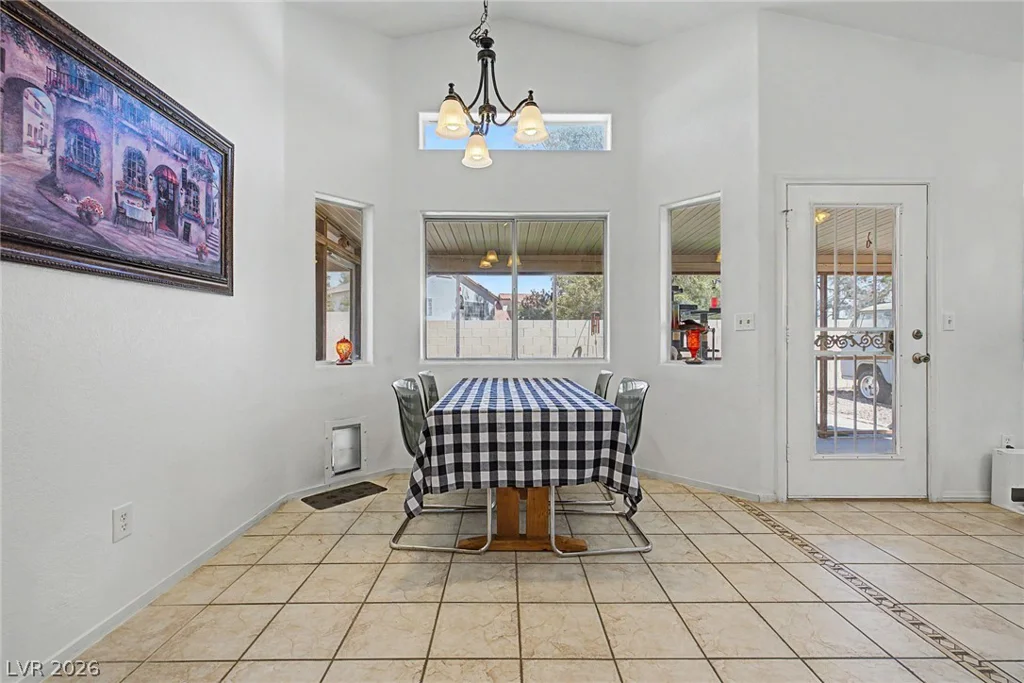 998 Trackers Glen, Henderson, NV 89015
