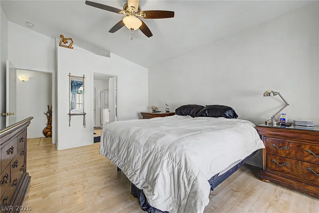998 Trackers Glen, Henderson, NV 89015