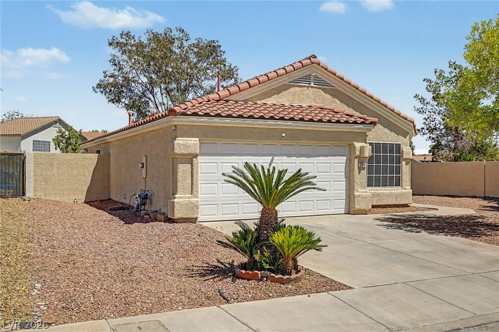 998 Trackers Glen, Henderson, NV 89015