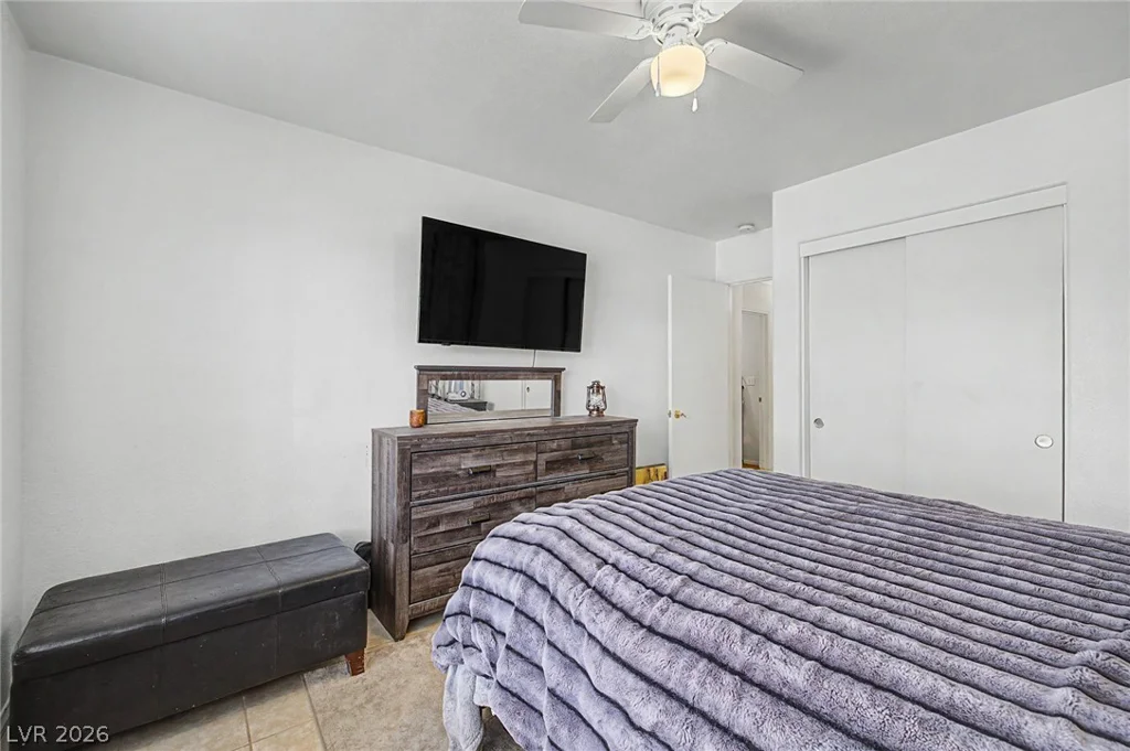 998 Trackers Glen, Henderson, NV 89015