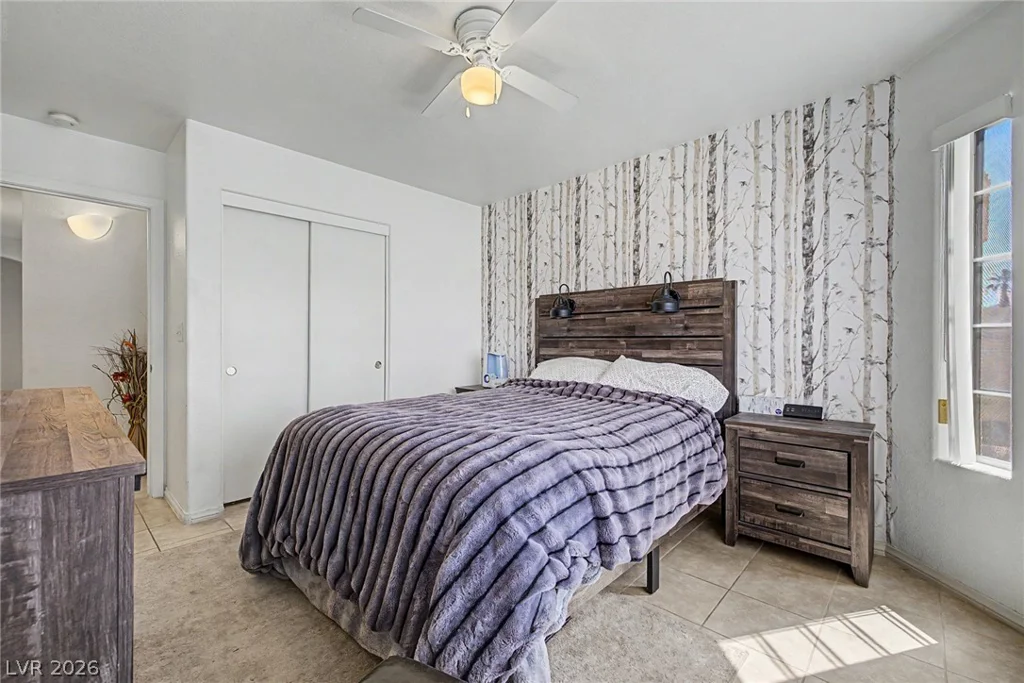 998 Trackers Glen, Henderson, NV 89015