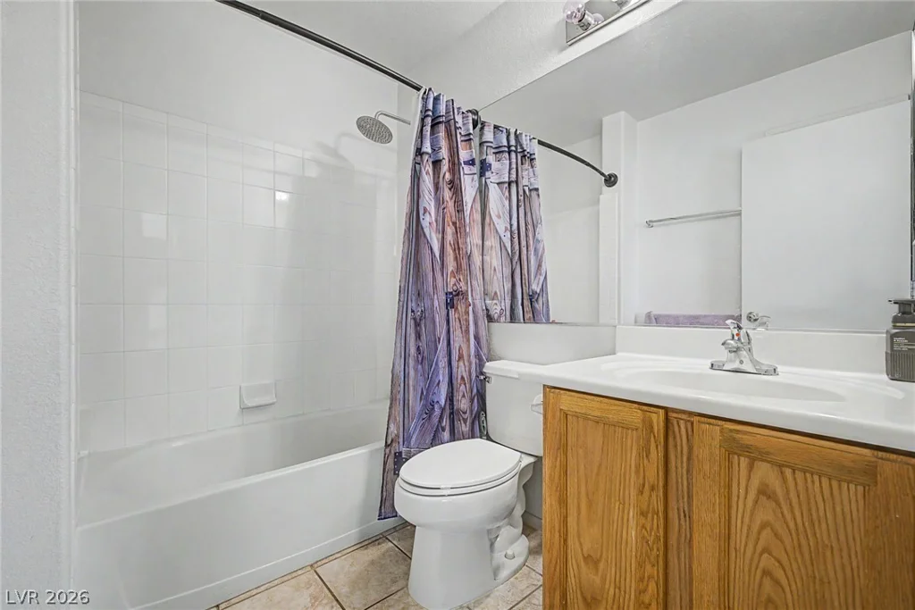 998 Trackers Glen, Henderson, NV 89015