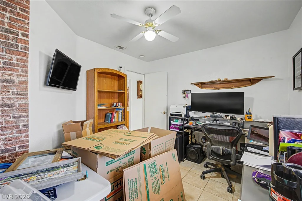 998 Trackers Glen, Henderson, NV 89015