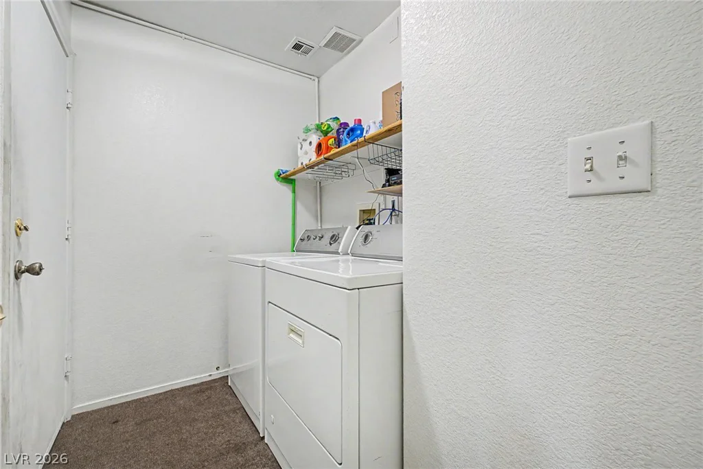 998 Trackers Glen, Henderson, NV 89015