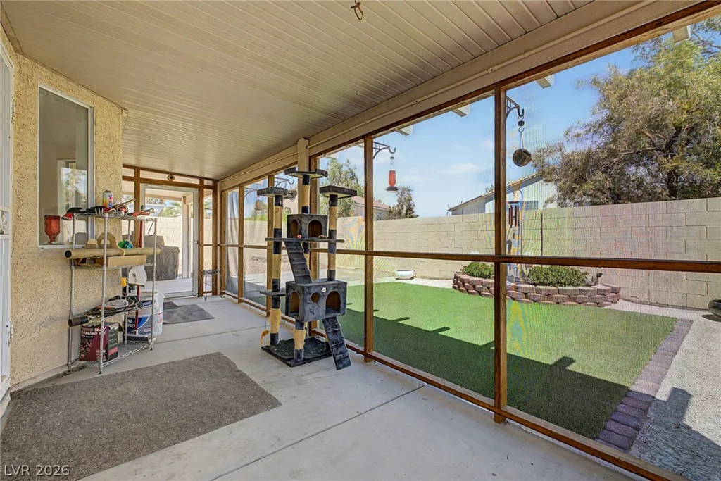 998 Trackers Glen, Henderson, NV 89015